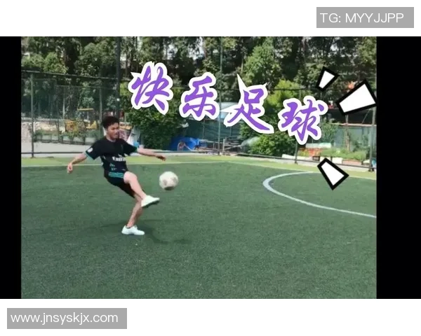 外国表妹观看足球明星精彩瞬间视频的欢乐体验与感受分享